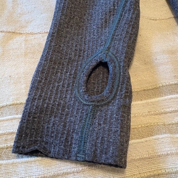 Lululemon Swiftly Tech Long Sleeve Shirt – Heather Grey, XS (Size 2) - Picture 2 of 6